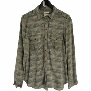 American Eagle Boyfriend Fit Camo Button Down